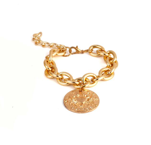 Exaggerated Charm Pearl Crab Pendant Bracelet | Cuff Bracelets Bangles Female Gifts - Vintage tees for Women