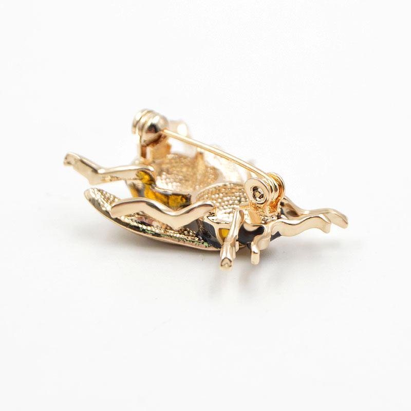 Enamel Bee Brooches Unisex Pin Jewelry - Vintage tees for Women