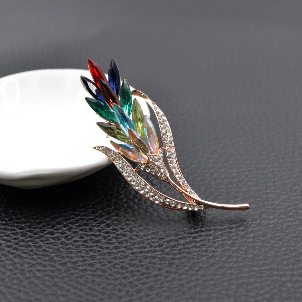 Multi-color Crystal Flower Brooches Pins - Vintage tees for Women